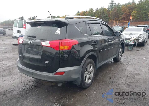 2015 Toyota Rav4 Xle z USA, uszkodzony, nr VIN 2T3RFREV2FW261567